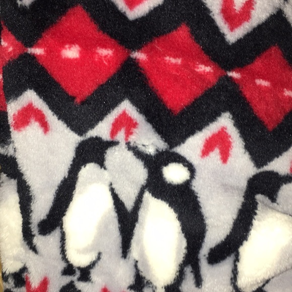 NEW~Vera Bradley Fleece Penguin Infinity Loop Scarf - Picture 4 of 5